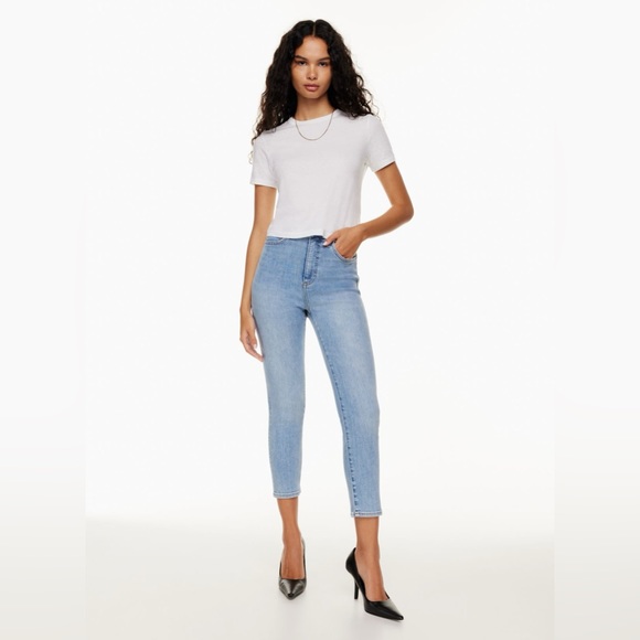 Light Wash! Denim Forum Lola High Rise Skinny Crop with Raw Hem - Picture 1 of 4